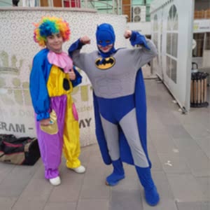 Çizgi Film Kostümlü Karakterler